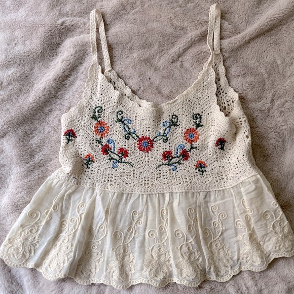 NWT Altar’d State Crochet Floral Tank Top Ivory Size S - Picture 3 of 8
